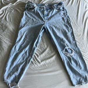 A&F the mom high rise curve love